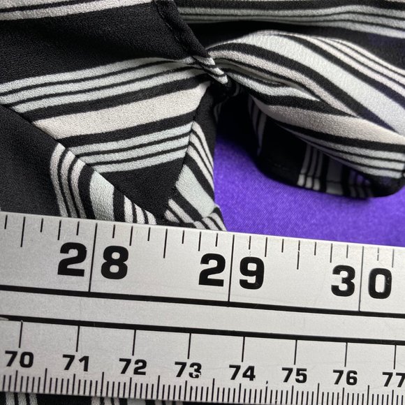 📌 Violet & Claire Carmen Style striped Blouse with wide Short Sleeves - Picture 6 of 10